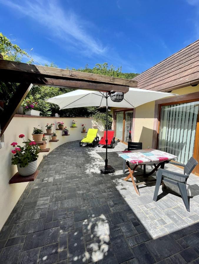 Lo'Gite L'Allee Du Val Lalaye Exterior foto
